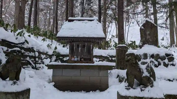定山渓神社の末社・摂社