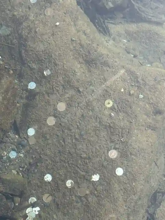 伊勢神宮内宮(皇大神宮)の{uncategorized: "未分類", other: "その他", undefined: "問題あり", building: "その他建物", grave: "お墓", sacred_gate: "鳥居", guardian: "狛犬", statue: "像", buddha: "仏像", history: "歴史", nature: "自然", garden: "庭園", animal: "動物", pagoda: "塔", temizu: "手水舎", mountain_gate: "山門・神門", sanctuary: "本殿・本堂", subordinate: "末社・摂社", art: "芸術", scenery: "景色", jizo: "地蔵", ema: "絵馬", goshuin: "御朱印", omikuji: "おみくじ", items: "授与品その他", amulet: "お守り", goshuincho: "御朱印帳", eats: "食事", festival: "お祭り", votive_dance: "神楽", shichigosan: "七五三参", wedding: "結婚式", experience: "体験その他", initially: "初詣", around: "周辺", anti_infection: "感染症対策"}