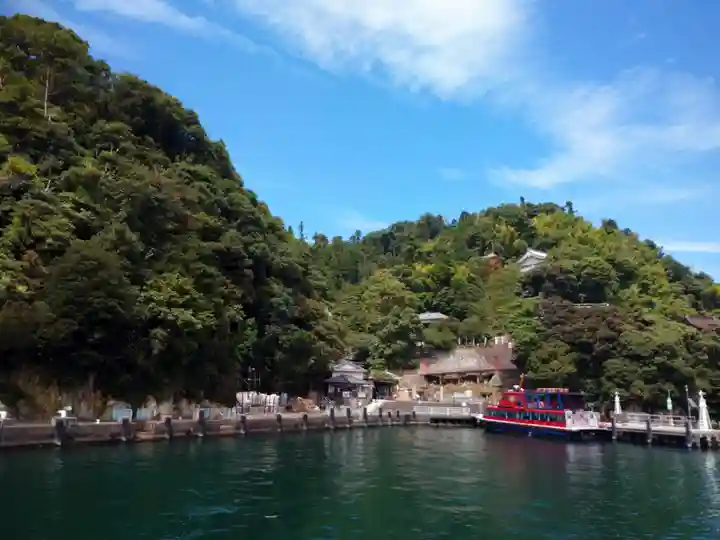 竹生島神社(都久夫須麻神社)の景色