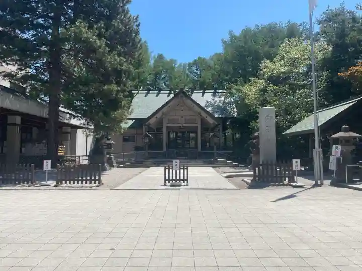 白石神社の{uncategorized: "未分類", other: "その他", undefined: "問題あり", building: "その他建物", grave: "お墓", sacred_gate: "鳥居", guardian: "狛犬", statue: "像", buddha: "仏像", history: "歴史", nature: "自然", garden: "庭園", animal: "動物", pagoda: "塔", temizu: "手水舎", mountain_gate: "山門・神門", sanctuary: "本殿・本堂", subordinate: "末社・摂社", art: "芸術", scenery: "景色", jizo: "地蔵", ema: "絵馬", goshuin: "御朱印", omikuji: "おみくじ", items: "授与品その他", amulet: "お守り", goshuincho: "御朱印帳", eats: "食事", festival: "お祭り", votive_dance: "神楽", shichigosan: "七五三参", wedding: "結婚式", experience: "体験その他", initially: "初詣", around: "周辺", anti_infection: "感染症対策"}