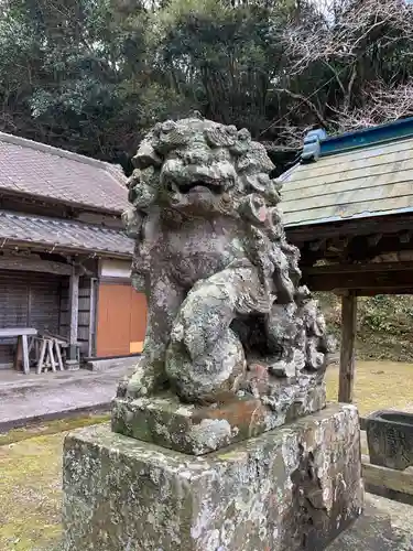 真淨寺の狛犬