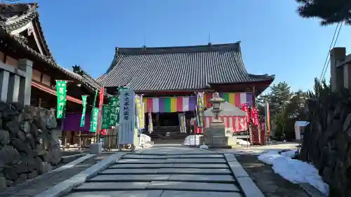 木之本地蔵院（浄信寺）の{uncategorized: "未分類", other: "その他", undefined: "問題あり", building: "その他建物", grave: "お墓", sacred_gate: "鳥居", guardian: "狛犬", statue: "像", buddha: "仏像", history: "歴史", nature: "自然", garden: "庭園", animal: "動物", pagoda: "塔", temizu: "手水舎", mountain_gate: "山門・神門", sanctuary: "本殿・本堂", subordinate: "末社・摂社", art: "芸術", scenery: "景色", jizo: "地蔵", ema: "絵馬", goshuin: "御朱印", omikuji: "おみくじ", items: "授与品その他", amulet: "お守り", goshuincho: "御朱印帳", eats: "食事", festival: "お祭り", votive_dance: "神楽", shichigosan: "七五三参", wedding: "結婚式", experience: "体験その他", initially: "初詣", around: "周辺", anti_infection: "感染症対策"}