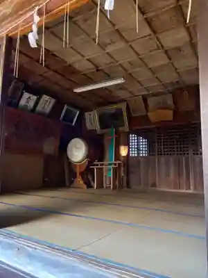 伏木香取神社の本殿・本堂