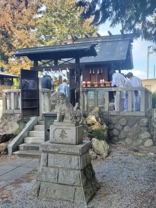 御厨神社(福富町)の狛犬