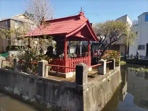 寺谷弁才天の本殿・本堂