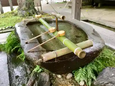 荘内神社の手水舎