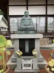 長安寺(みかえり不動尊)の像