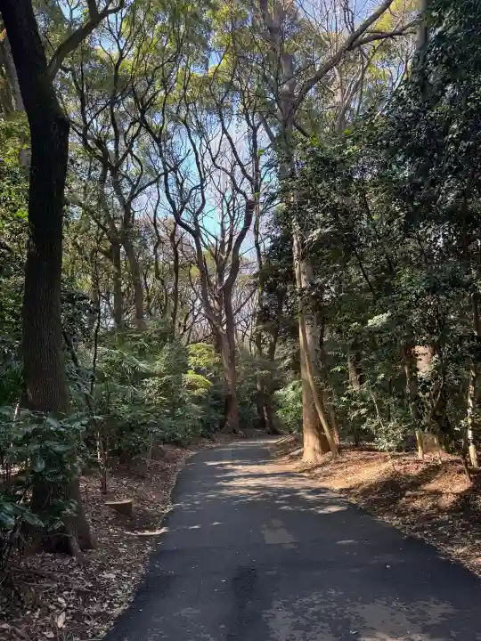 明治神宮の{uncategorized: "未分類", other: "その他", undefined: "問題あり", building: "その他建物", grave: "お墓", sacred_gate: "鳥居", guardian: "狛犬", statue: "像", buddha: "仏像", history: "歴史", nature: "自然", garden: "庭園", animal: "動物", pagoda: "塔", temizu: "手水舎", mountain_gate: "山門・神門", sanctuary: "本殿・本堂", subordinate: "末社・摂社", art: "芸術", scenery: "景色", jizo: "地蔵", ema: "絵馬", goshuin: "御朱印", omikuji: "おみくじ", items: "授与品その他", amulet: "お守り", goshuincho: "御朱印帳", eats: "食事", festival: "お祭り", votive_dance: "神楽", shichigosan: "七五三参", wedding: "結婚式", experience: "体験その他", initially: "初詣", around: "周辺", anti_infection: "感染症対策"}