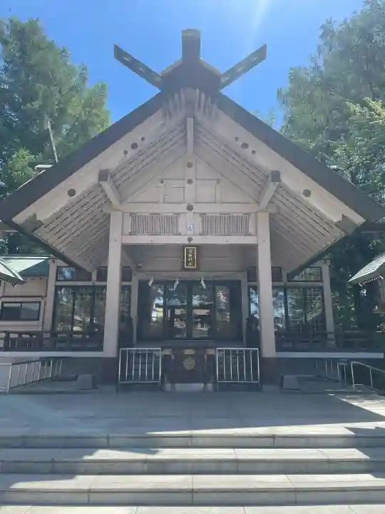 白石神社の{uncategorized: "未分類", other: "その他", undefined: "問題あり", building: "その他建物", grave: "お墓", sacred_gate: "鳥居", guardian: "狛犬", statue: "像", buddha: "仏像", history: "歴史", nature: "自然", garden: "庭園", animal: "動物", pagoda: "塔", temizu: "手水舎", mountain_gate: "山門・神門", sanctuary: "本殿・本堂", subordinate: "末社・摂社", art: "芸術", scenery: "景色", jizo: "地蔵", ema: "絵馬", goshuin: "御朱印", omikuji: "おみくじ", items: "授与品その他", amulet: "お守り", goshuincho: "御朱印帳", eats: "食事", festival: "お祭り", votive_dance: "神楽", shichigosan: "七五三参", wedding: "結婚式", experience: "体験その他", initially: "初詣", around: "周辺", anti_infection: "感染症対策"}