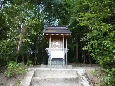 敢國神社の末社・摂社