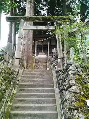 奥多摩駅周辺の神社お寺ランキングTOP20（全26件）- ホトカミ