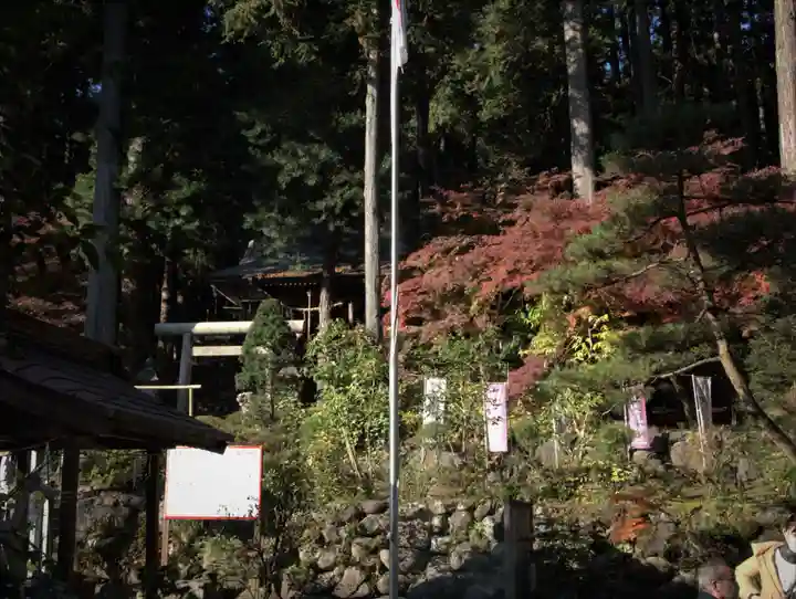 日光大室高龗神社のその他建物