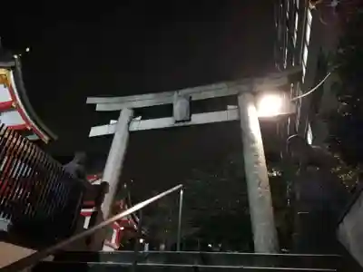 花園神社の鳥居