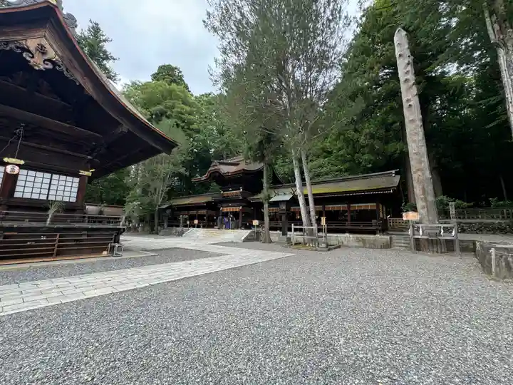諏訪大社下社秋宮(長野県)