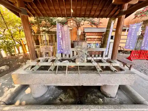 高知八幡宮の{uncategorized: "未分類", other: "その他", undefined: "問題あり", building: "その他建物", grave: "お墓", sacred_gate: "鳥居", guardian: "狛犬", statue: "像", buddha: "仏像", history: "歴史", nature: "自然", garden: "庭園", animal: "動物", pagoda: "塔", temizu: "手水舎", mountain_gate: "山門・神門", sanctuary: "本殿・本堂", subordinate: "末社・摂社", art: "芸術", scenery: "景色", jizo: "地蔵", ema: "絵馬", goshuin: "御朱印", omikuji: "おみくじ", items: "授与品その他", amulet: "お守り", goshuincho: "御朱印帳", eats: "食事", festival: "お祭り", votive_dance: "神楽", shichigosan: "七五三参", wedding: "結婚式", experience: "体験その他", initially: "初詣", around: "周辺", anti_infection: "感染症対策"}
