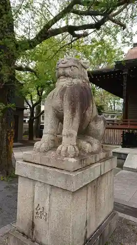 鎧神社の狛犬