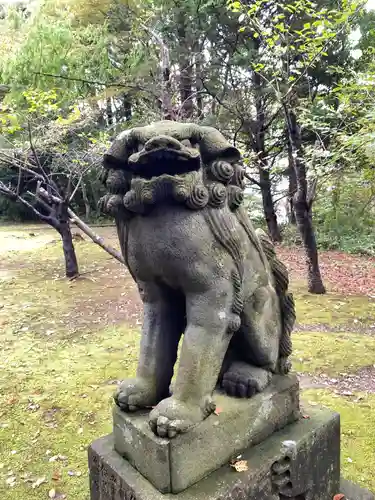 古四王神社の狛犬