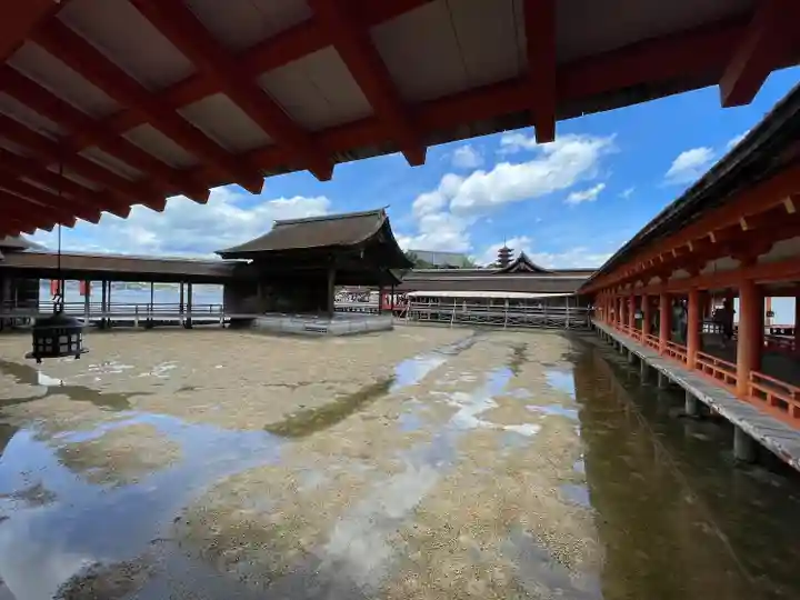 厳島神社(広島県)