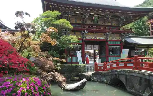 祐徳稲荷神社の山門