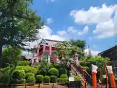 塚越稲荷神社の建物その他