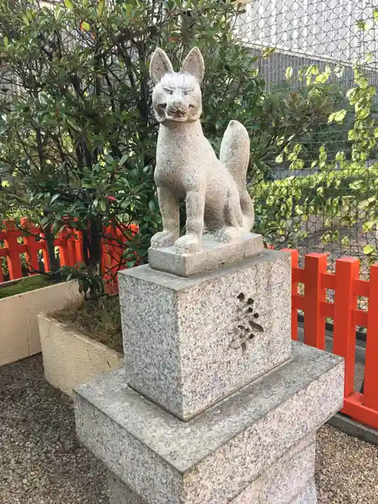 みなと稲荷神社の狛犬