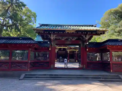 根津神社の山門