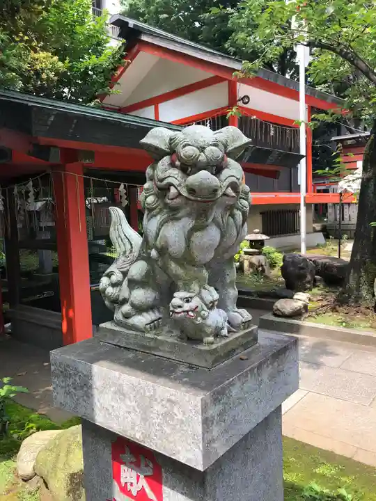 くまくま神社(導きの社 熊野町熊野神社)の狛犬