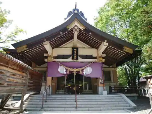 彌彦神社　(伊夜日子神社)の本殿・本堂