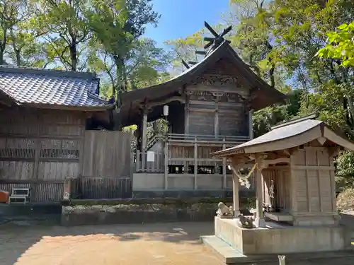 高屋神社の本殿・本堂