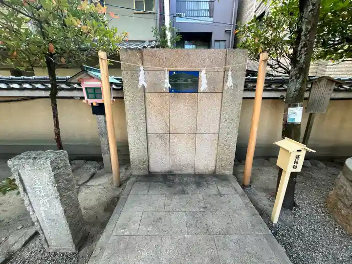 率川神社(大神神社摂社)(奈良県)