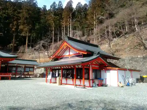 金櫻神社の建物その他