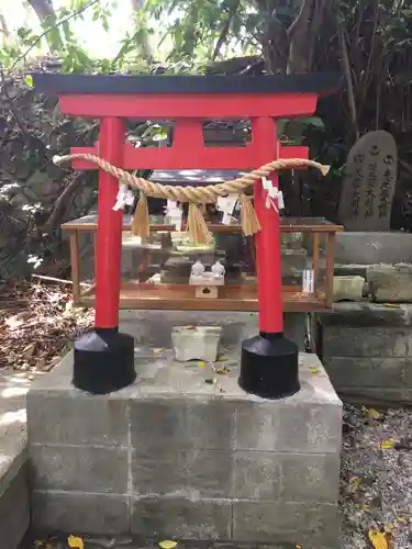 世持神社の末社