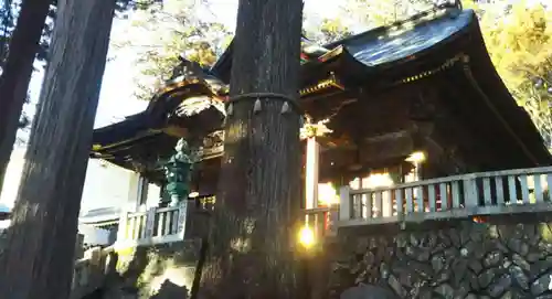 三峯神社の本殿