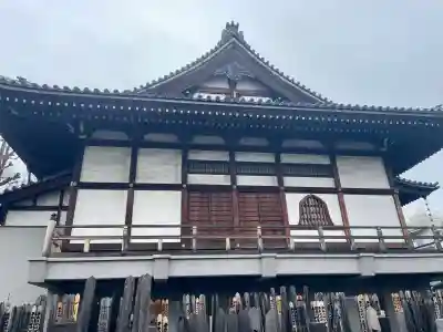 来迎寺の{uncategorized: "未分類", other: "その他", undefined: "問題あり", building: "その他建物", grave: "お墓", sacred_gate: "鳥居", guardian: "狛犬", statue: "像", buddha: "仏像", history: "歴史", nature: "自然", garden: "庭園", animal: "動物", pagoda: "塔", temizu: "手水舎", mountain_gate: "山門・神門", sanctuary: "本殿・本堂", subordinate: "末社・摂社", art: "芸術", scenery: "景色", jizo: "地蔵", ema: "絵馬", goshuin: "御朱印", omikuji: "おみくじ", items: "授与品その他", amulet: "お守り", goshuincho: "御朱印帳", eats: "食事", festival: "お祭り", votive_dance: "神楽", shichigosan: "七五三参", wedding: "結婚式", experience: "体験その他", initially: "初詣", around: "周辺", anti_infection: "感染症対策"}