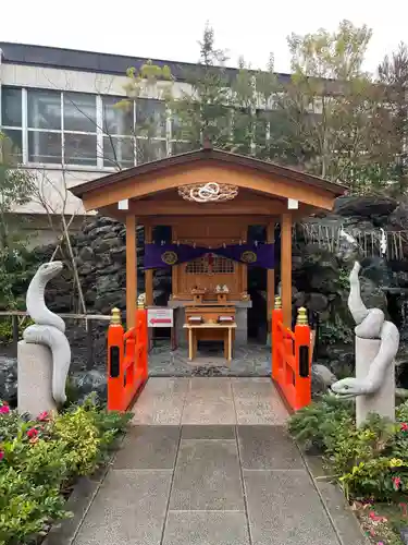 蛇窪神社の末社・摂社