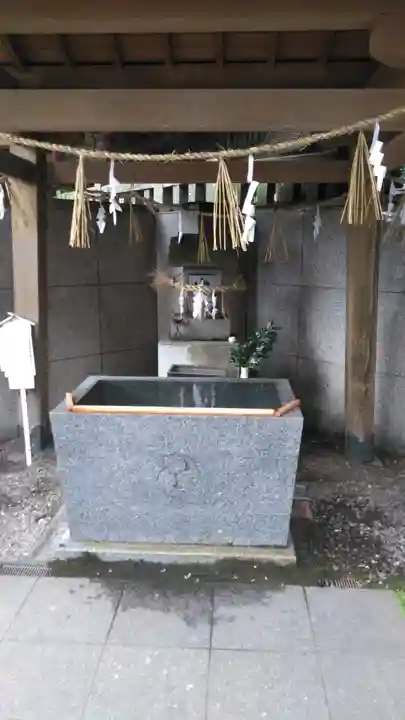 八幡朝見神社の手水舎