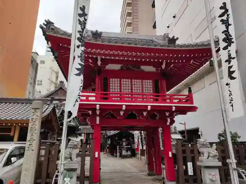 袋町お聖天　福生院の山門