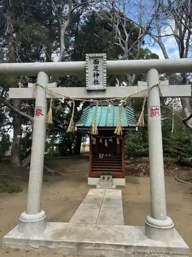 白子神社の{uncategorized: "未分類", other: "その他", undefined: "問題あり", building: "その他建物", grave: "お墓", sacred_gate: "鳥居", guardian: "狛犬", statue: "像", buddha: "仏像", history: "歴史", nature: "自然", garden: "庭園", animal: "動物", pagoda: "塔", temizu: "手水舎", mountain_gate: "山門・神門", sanctuary: "本殿・本堂", subordinate: "末社・摂社", art: "芸術", scenery: "景色", jizo: "地蔵", ema: "絵馬", goshuin: "御朱印", omikuji: "おみくじ", items: "授与品その他", amulet: "お守り", goshuincho: "御朱印帳", eats: "食事", festival: "お祭り", votive_dance: "神楽", shichigosan: "七五三参", wedding: "結婚式", experience: "体験その他", initially: "初詣", around: "周辺", anti_infection: "感染症対策"}