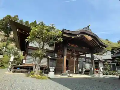 大慈寺の本殿・本堂