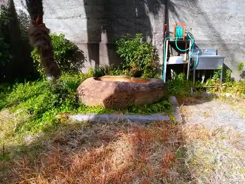 八幡神社の手水舎