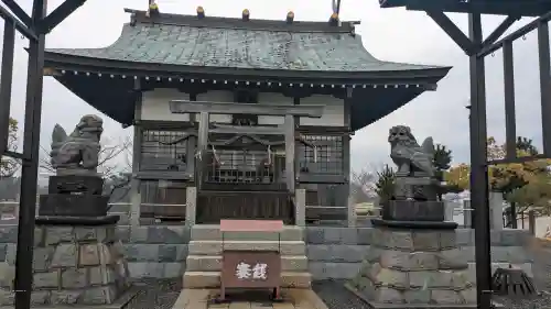 住吉神社（桑名）の{uncategorized: "未分類", other: "その他", undefined: "問題あり", building: "その他建物", grave: "お墓", sacred_gate: "鳥居", guardian: "狛犬", statue: "像", buddha: "仏像", history: "歴史", nature: "自然", garden: "庭園", animal: "動物", pagoda: "塔", temizu: "手水舎", mountain_gate: "山門・神門", sanctuary: "本殿・本堂", subordinate: "末社・摂社", art: "芸術", scenery: "景色", jizo: "地蔵", ema: "絵馬", goshuin: "御朱印", omikuji: "おみくじ", items: "授与品その他", amulet: "お守り", goshuincho: "御朱印帳", eats: "食事", festival: "お祭り", votive_dance: "神楽", shichigosan: "七五三参", wedding: "結婚式", experience: "体験その他", initially: "初詣", around: "周辺", anti_infection: "感染症対策"}