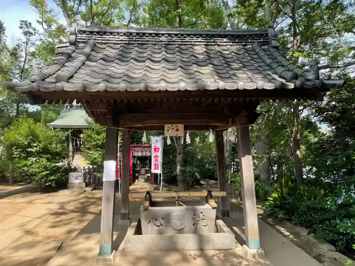 千束八幡神社の手水舎