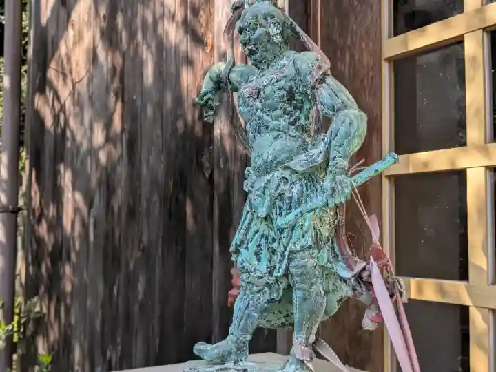 高岳寺の{uncategorized: "未分類", other: "その他", undefined: "問題あり", building: "その他建物", grave: "お墓", sacred_gate: "鳥居", guardian: "狛犬", statue: "像", buddha: "仏像", history: "歴史", nature: "自然", garden: "庭園", animal: "動物", pagoda: "塔", temizu: "手水舎", mountain_gate: "山門・神門", sanctuary: "本殿・本堂", subordinate: "末社・摂社", art: "芸術", scenery: "景色", jizo: "地蔵", ema: "絵馬", goshuin: "御朱印", omikuji: "おみくじ", items: "授与品その他", amulet: "お守り", goshuincho: "御朱印帳", eats: "食事", festival: "お祭り", votive_dance: "神楽", shichigosan: "七五三参", wedding: "結婚式", experience: "体験その他", initially: "初詣", around: "周辺", anti_infection: "感染症対策"}