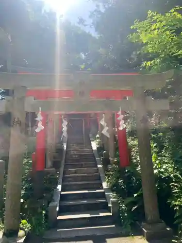 大杉神社 境内社 勝馬神社の{uncategorized: "未分類", other: "その他", undefined: "問題あり", building: "その他建物", grave: "お墓", sacred_gate: "鳥居", guardian: "狛犬", statue: "像", buddha: "仏像", history: "歴史", nature: "自然", garden: "庭園", animal: "動物", pagoda: "塔", temizu: "手水舎", mountain_gate: "山門・神門", sanctuary: "本殿・本堂", subordinate: "末社・摂社", art: "芸術", scenery: "景色", jizo: "地蔵", ema: "絵馬", goshuin: "御朱印", omikuji: "おみくじ", items: "授与品その他", amulet: "お守り", goshuincho: "御朱印帳", eats: "食事", festival: "お祭り", votive_dance: "神楽", shichigosan: "七五三参", wedding: "結婚式", experience: "体験その他", initially: "初詣", around: "周辺", anti_infection: "感染症対策"}