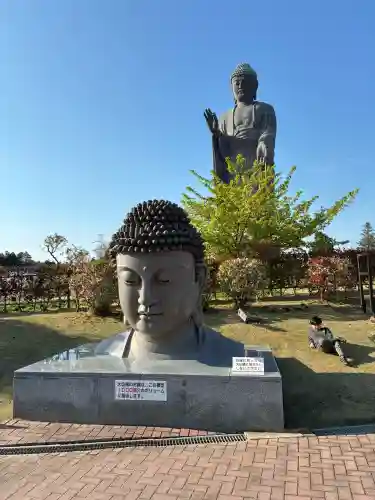 東本願寺本廟 牛久浄苑（牛久大仏）(茨城県)