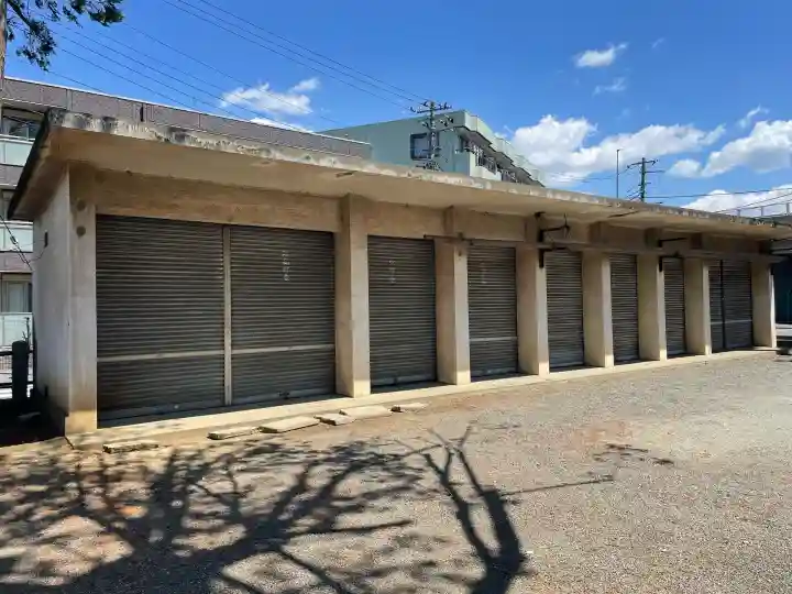 稲荷社の{uncategorized: "未分類", other: "その他", undefined: "問題あり", building: "その他建物", grave: "お墓", sacred_gate: "鳥居", guardian: "狛犬", statue: "像", buddha: "仏像", history: "歴史", nature: "自然", garden: "庭園", animal: "動物", pagoda: "塔", temizu: "手水舎", mountain_gate: "山門・神門", sanctuary: "本殿・本堂", subordinate: "末社・摂社", art: "芸術", scenery: "景色", jizo: "地蔵", ema: "絵馬", goshuin: "御朱印", omikuji: "おみくじ", items: "授与品その他", amulet: "お守り", goshuincho: "御朱印帳", eats: "食事", festival: "お祭り", votive_dance: "神楽", shichigosan: "七五三参", wedding: "結婚式", experience: "体験その他", initially: "初詣", around: "周辺", anti_infection: "感染症対策"}