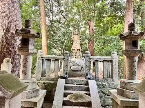 多聞院の{uncategorized: "未分類", other: "その他", undefined: "問題あり", building: "その他建物", grave: "お墓", sacred_gate: "鳥居", guardian: "狛犬", statue: "像", buddha: "仏像", history: "歴史", nature: "自然", garden: "庭園", animal: "動物", pagoda: "塔", temizu: "手水舎", mountain_gate: "山門・神門", sanctuary: "本殿・本堂", subordinate: "末社・摂社", art: "芸術", scenery: "景色", jizo: "地蔵", ema: "絵馬", goshuin: "御朱印", omikuji: "おみくじ", items: "授与品その他", amulet: "お守り", goshuincho: "御朱印帳", eats: "食事", festival: "お祭り", votive_dance: "神楽", shichigosan: "七五三参", wedding: "結婚式", experience: "体験その他", initially: "初詣", around: "周辺", anti_infection: "感染症対策"}