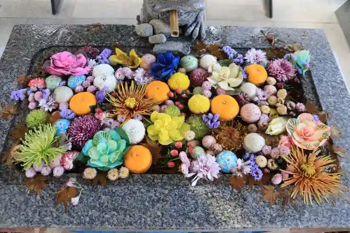 滑川神社 - 仕事と子どもの守り神の手水舎