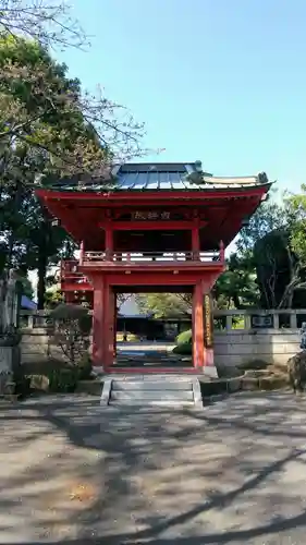 延命寺(身代り不動尊)の山門・神門