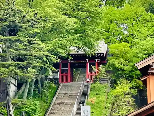 光泉寺の山門